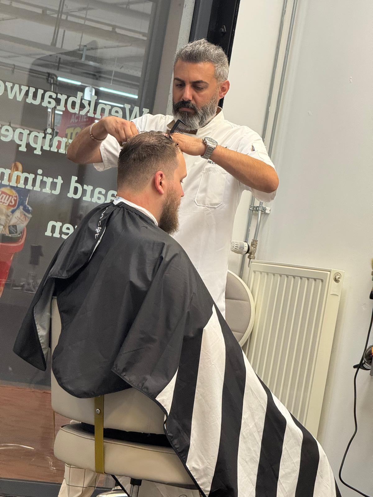Meysam Cutting Hair 2